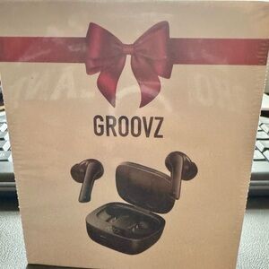 Black Wireless Earbud Headphones